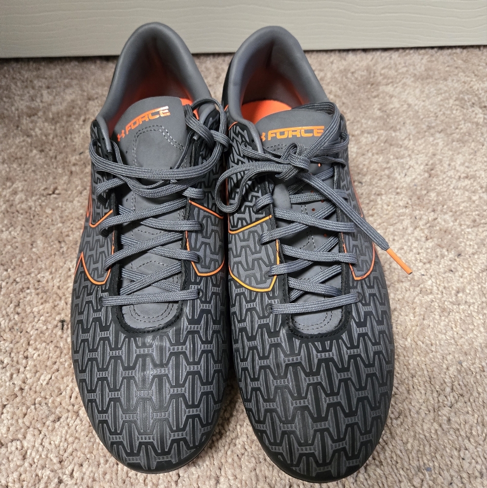 Mens Under Armour Soccer Cleats Size 11.5